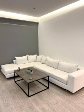 LUXURY APARTMENT IN ATHENS CENTER 2